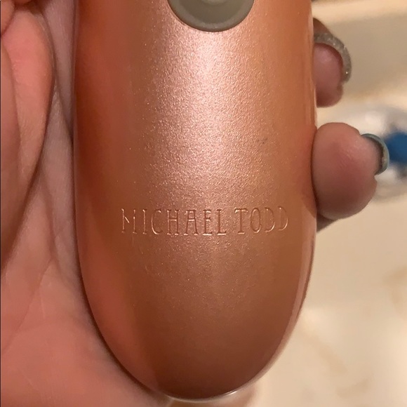 Cleansing brush - Picture 2 of 5